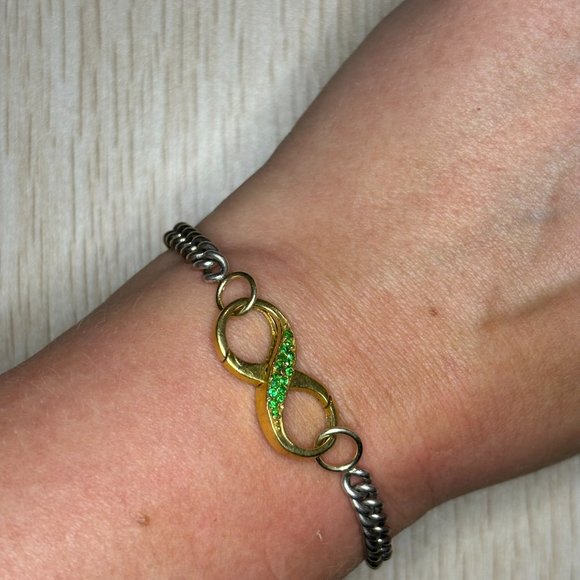 14K yellow gold vermeil pave emerald infinity lock - Picture 5 of 7